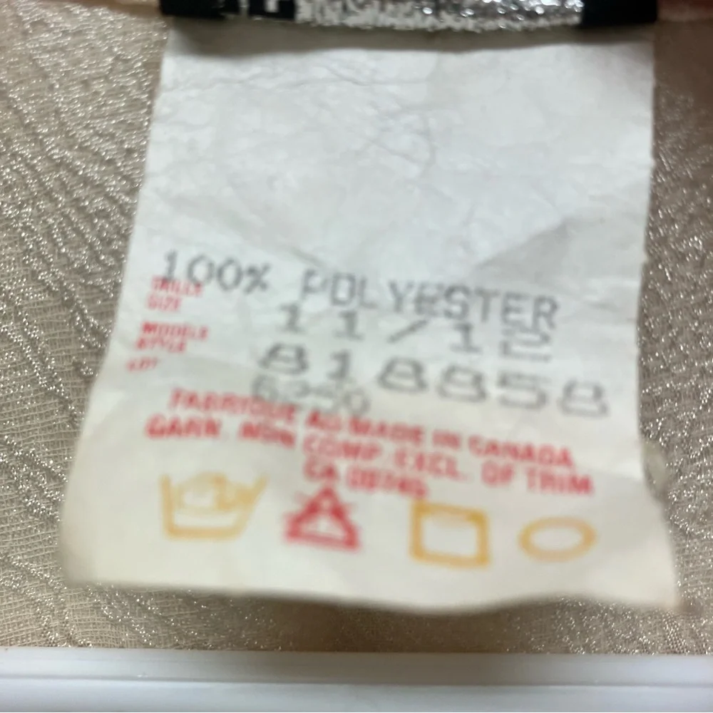 Vintage Sophisticate 80s party dress, ruffle sleeve, flounce hem, cream beige - Picture 13 of 14